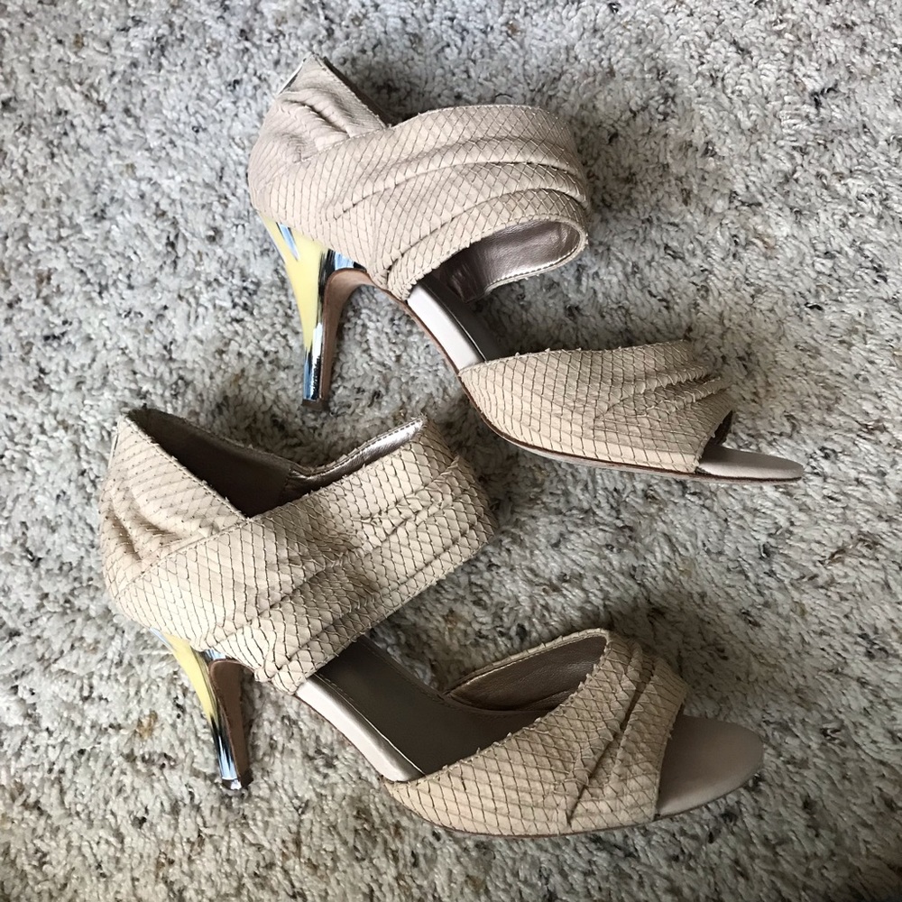 Isola Heels